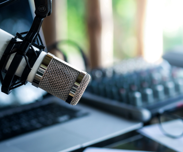 16 Best and Most Popular Conservative Podcasts [2023]